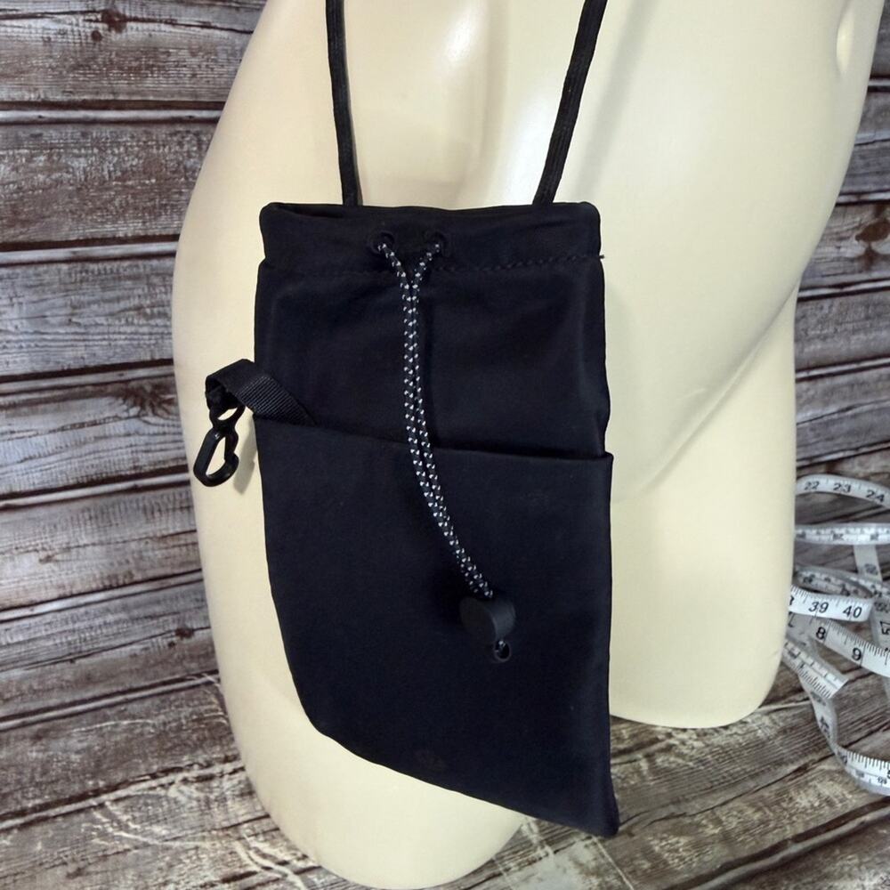 lululemon athletica Black Crossbody Pouch